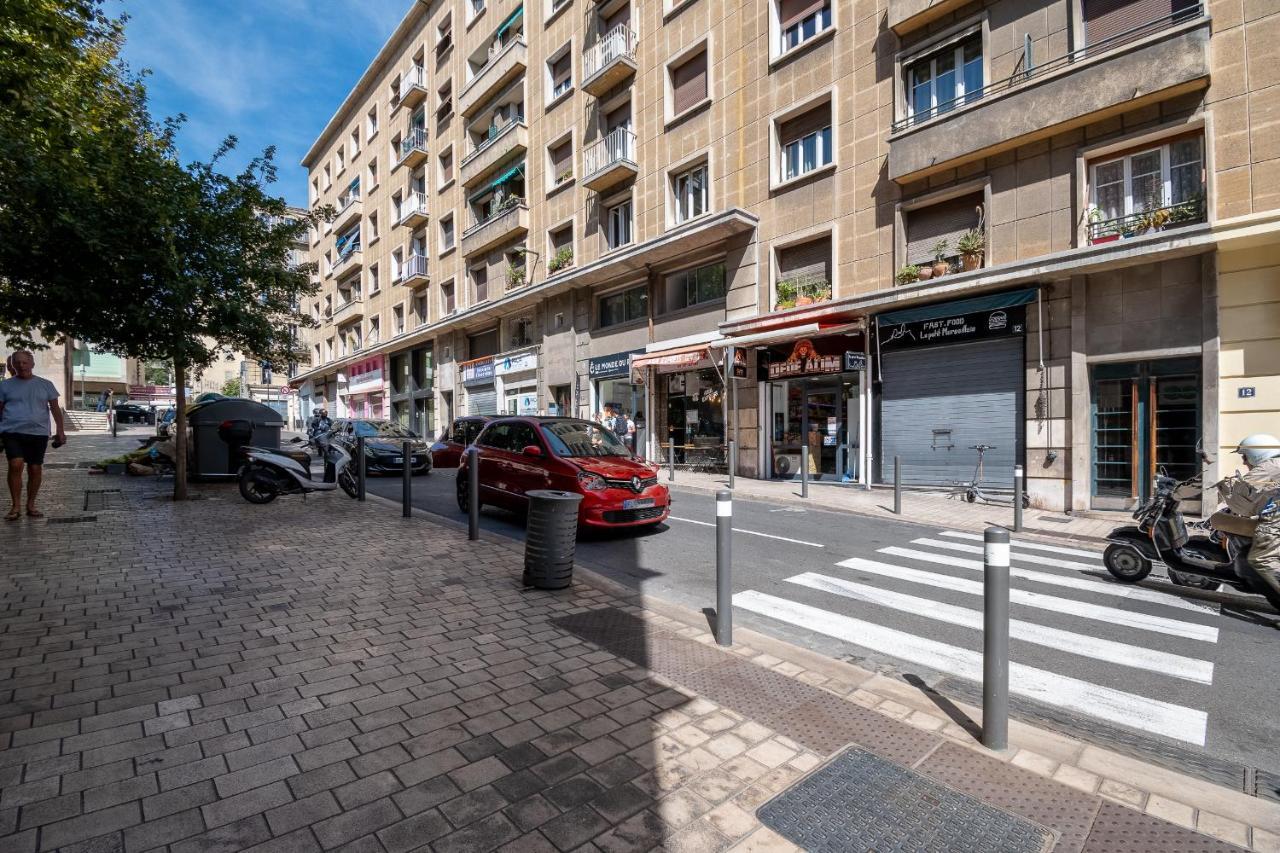 Celebre Vieux Port, Marseille Apartment Exterior foto